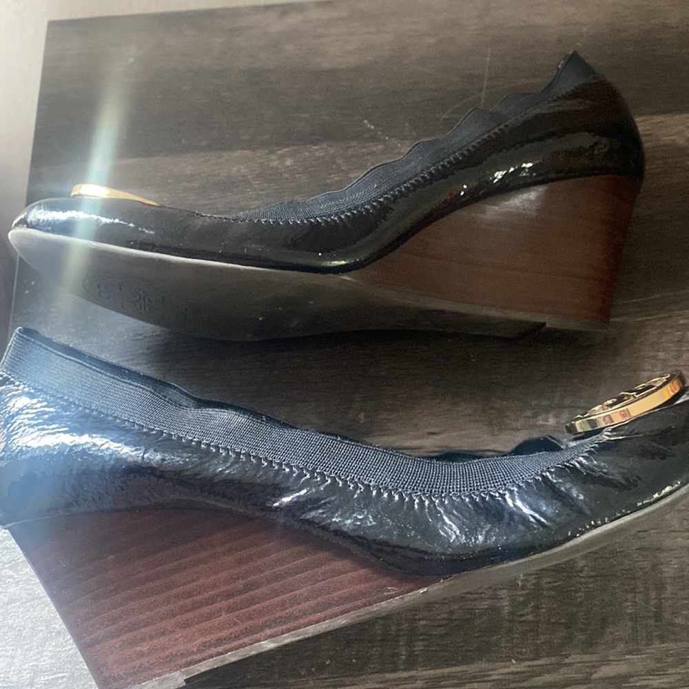 COPY - Tory Burch Caroline Black Patent Leather Wood Wedge 9.5-10 - Picture 10 of 13